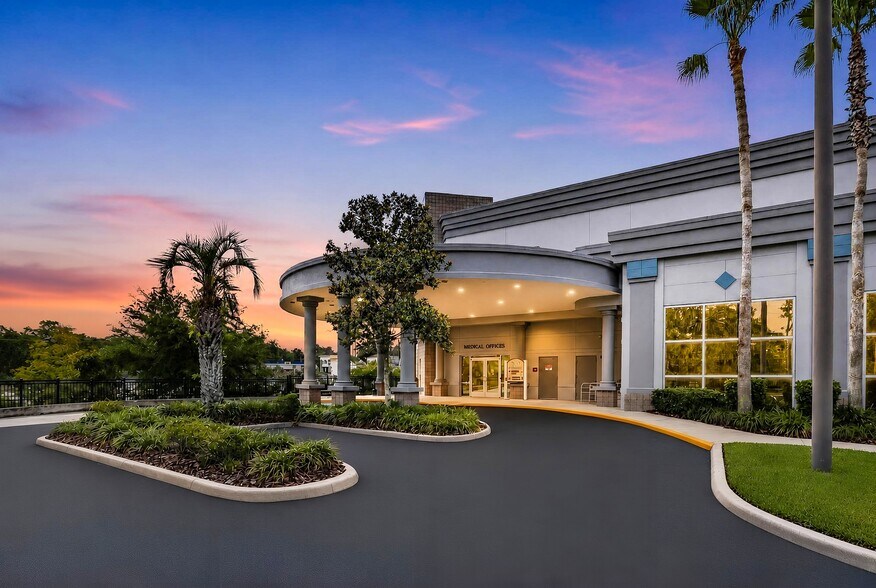 Primary Photo Of 201 W Guava St, The Villages Medical For Lease