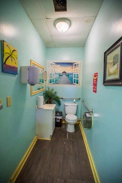 More Photos Of 52 Main St, Barwick Light Manufacturing For Sale