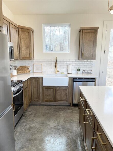 More Photos Of 17 Happy Place, Broken Bow Apartments For Sale