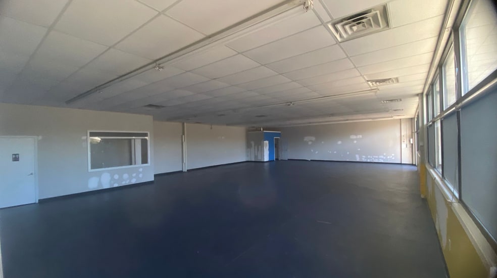 More Photos Of 209 E Butler Rd, Mauldin Unknown For Lease