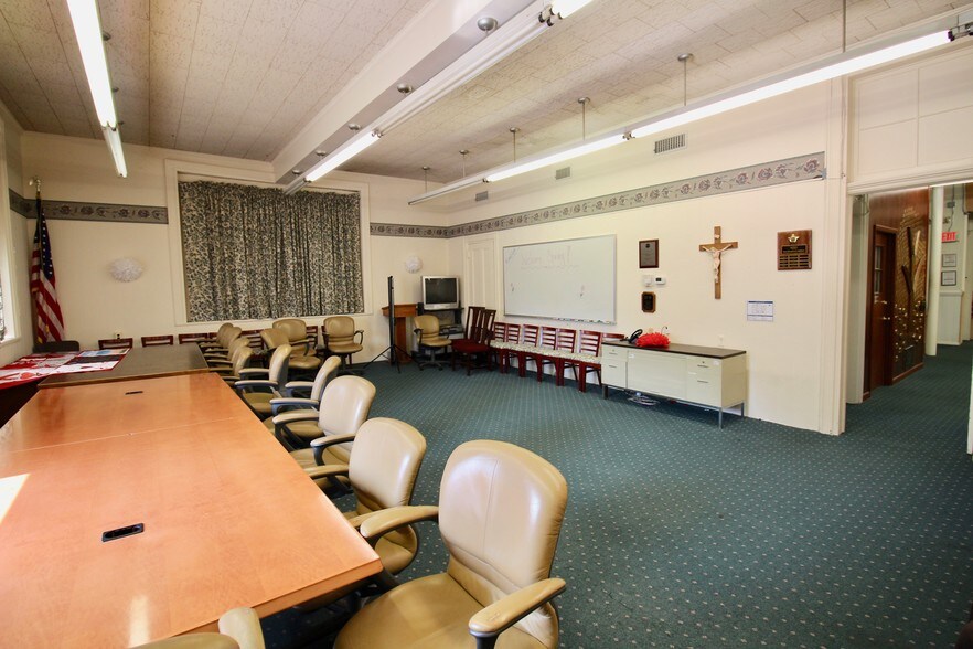 More Photos Of 19 Belmont Ave, Dover Apartments For Sale