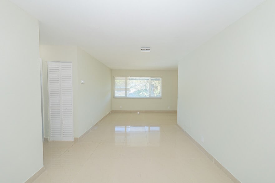 More Photos Of 938 Northern Dr, Lake Park Apartments For Sale