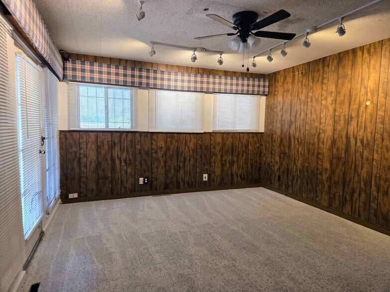 More Photos Of 1810 N Broadway, Santa Ana Medical For Sale
