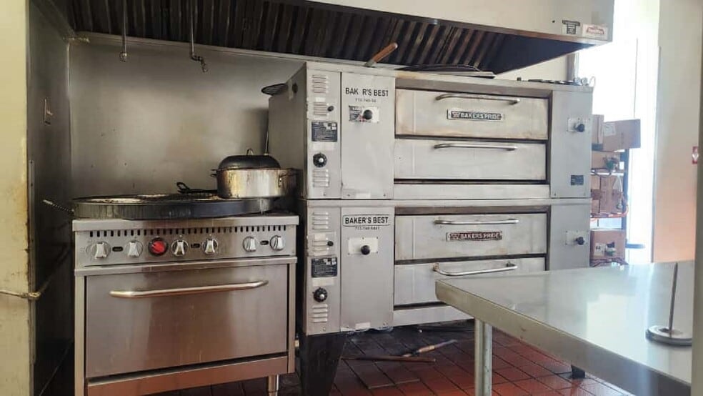 More Photos Of 23255 Kingsland Blvd, Katy Restaurant For Lease