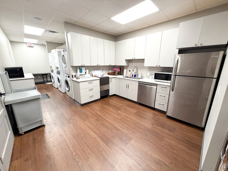 More Photos Of 5400 Frio Dr, Midland General Retail For Sale