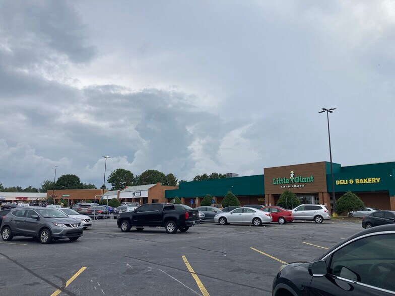 More Photos Of 7520-7587 Highway 85, Riverdale General Retail For Lease