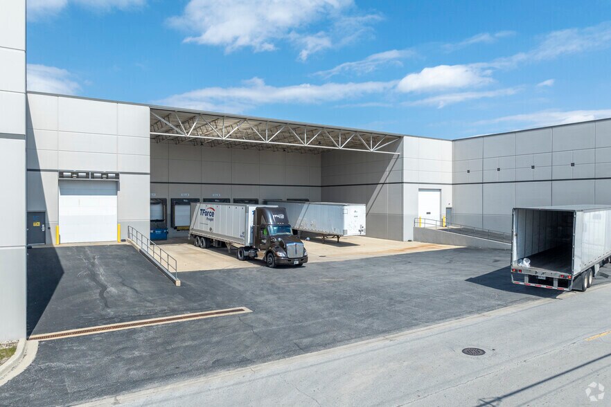 More Photos Of 1502 N 25th Ave, Melrose Park Manufacturing For Lease