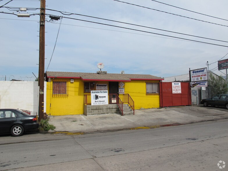 Primary Photo Of 12217 Montague St, Pacoima Truck Terminal For Sale