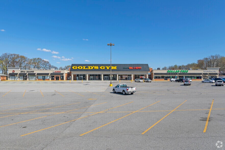 More Photos Of 1625-1643 Crofton Ctr, Crofton Freestanding For Lease