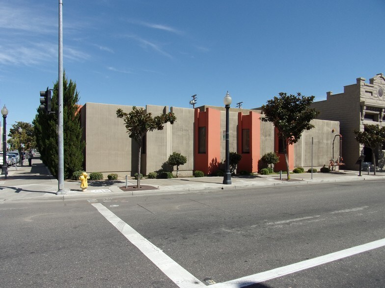 More Photos Of 1006 H St, Modesto Medical For Lease