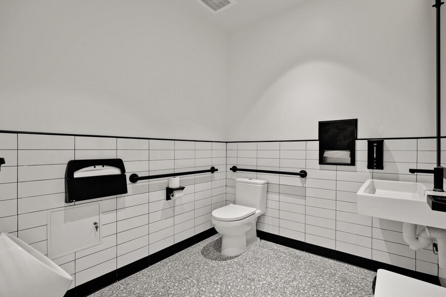 More Photos Of 1740 Bruce Rd, Chico Medical For Sale