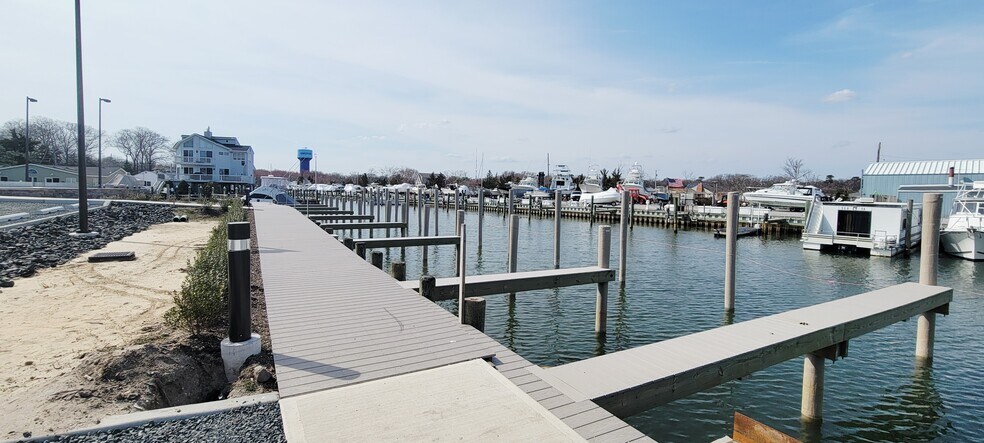 More Photos Of 41 Pennsylvania Ave, Waretown Marina For Sale