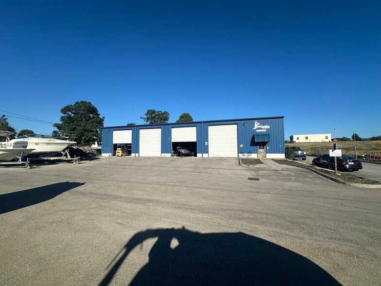 More Photos Of 14395 Hickory Creek, Lenoir City Warehouse For Lease