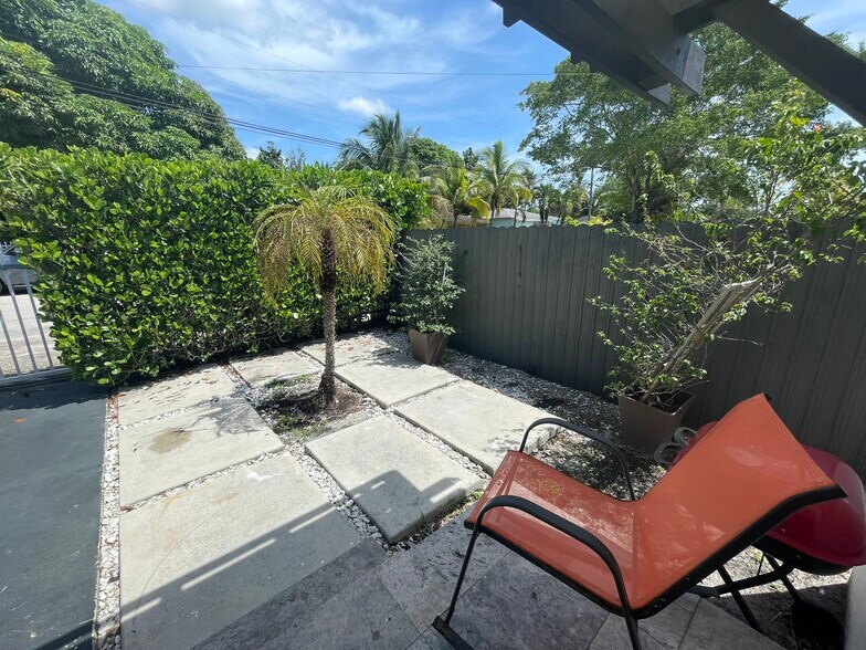 More Photos Of 210 NE 110th St, Miami Multifamily For Sale