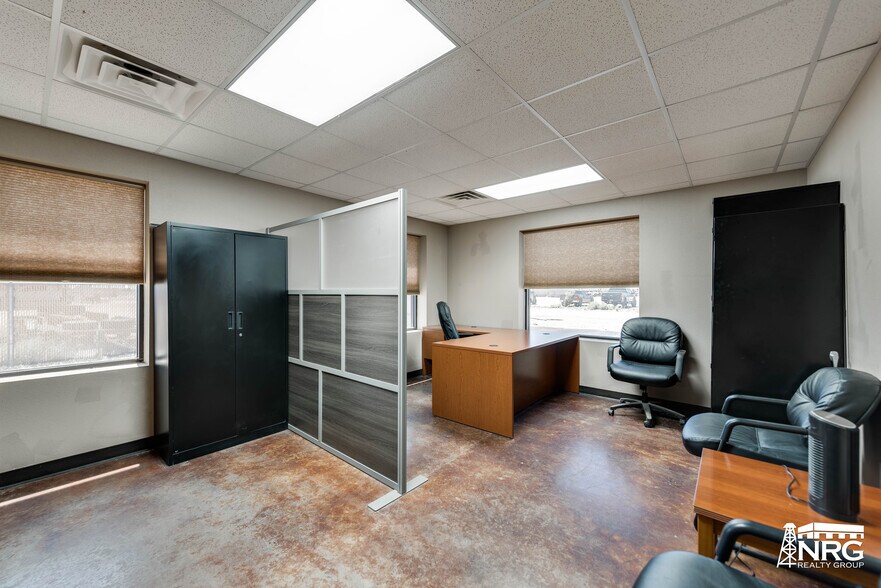 More Photos Of 1101 S County Road 1302, Midland Warehouse For Sale