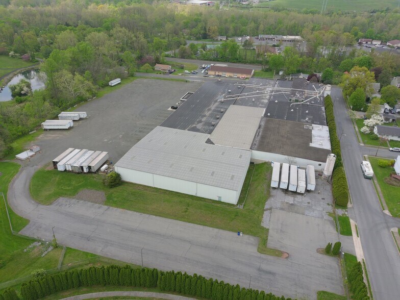 More Photos Of 700 W 1st St, Birdsboro Warehouse For Sale