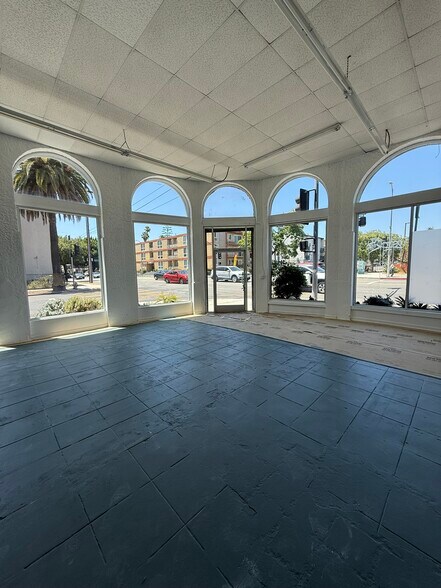 More Photos Of 4356-4378 W 3rd St, Los Angeles Storefront Retail Residential For Lease