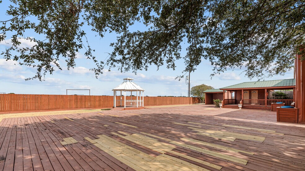 More Photos Of 2692 Highway 105 W, Navasota Specialty For Sale