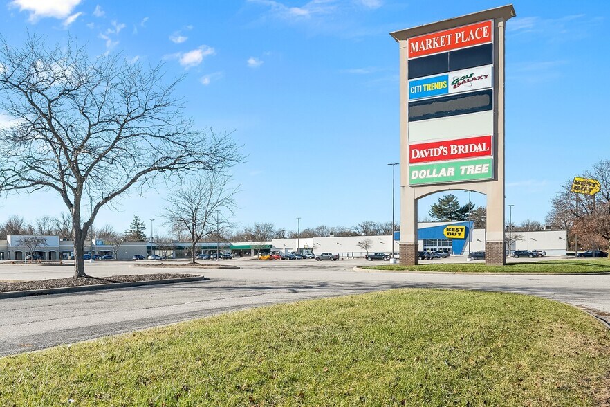 More Photos Of 1-125 Plaza Dr, Fairview Heights Storefront For Lease