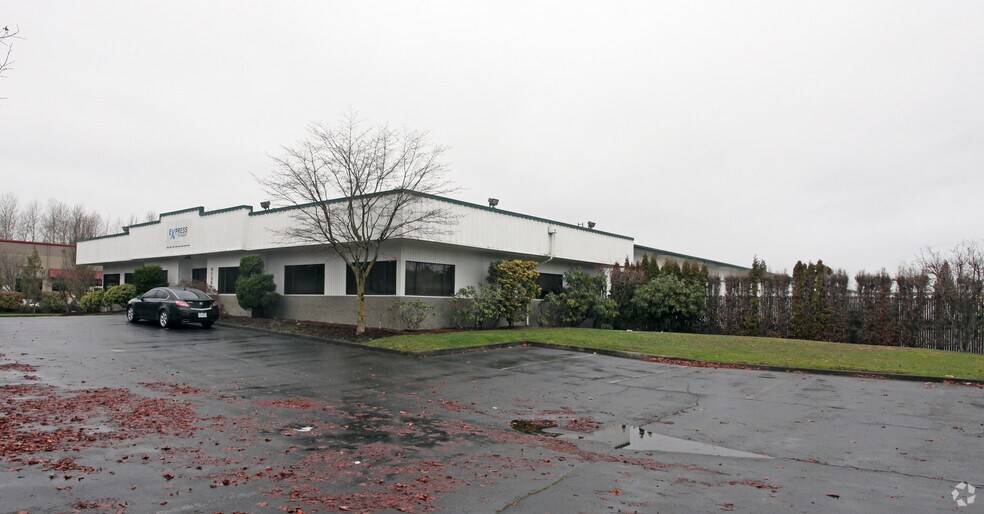 Primary Photo Of 8130 S 216th St, Kent Truck Terminal For Lease
