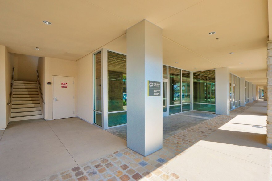 More Photos Of 2043 Westcliff Dr, Newport Beach Unknown For Lease