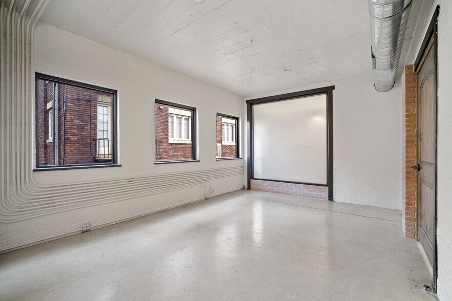 More Photos Of 260-270 E 100 S, Salt Lake City Storefront For Lease