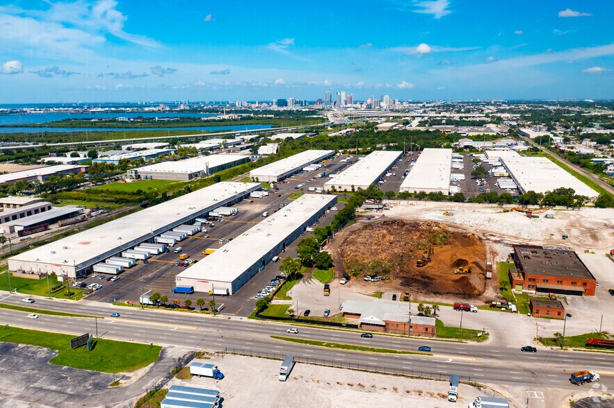 More Photos Of 4701-4775 Distribution Dr, Tampa Distribution For Lease