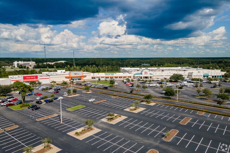 Primary Photo Of 6200-6290 Commerce Palms Blvd, Tampa Palms General Retail For Lease