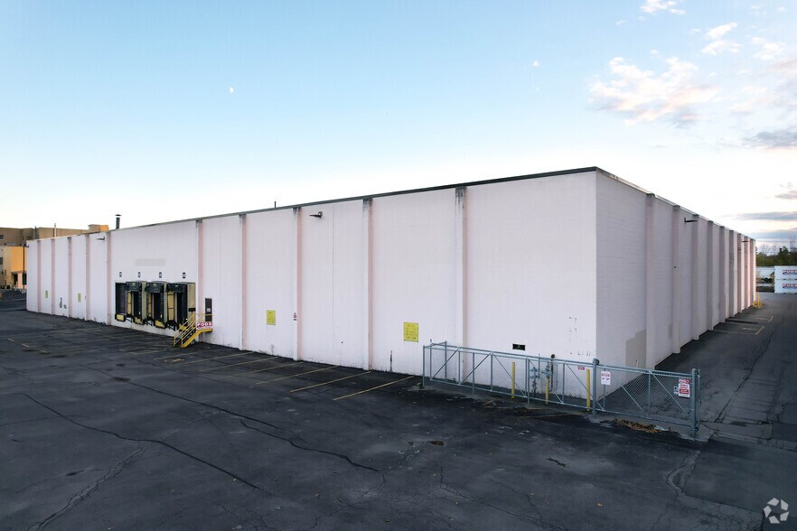 More Photos Of 37-39 Breck St, Rochester Distribution For Lease