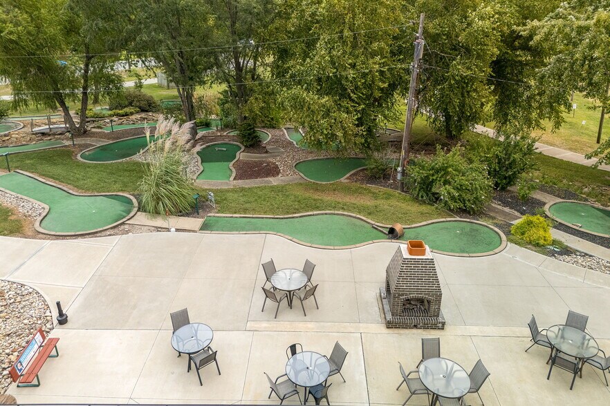 More Photos Of 6480 SE Highway 169, Saint Joseph Sports And Entertainment For Sale