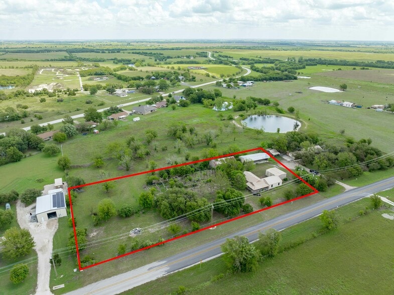More Photos Of 3220 Farm-To-Market 2086, Temple Distribution For Lease