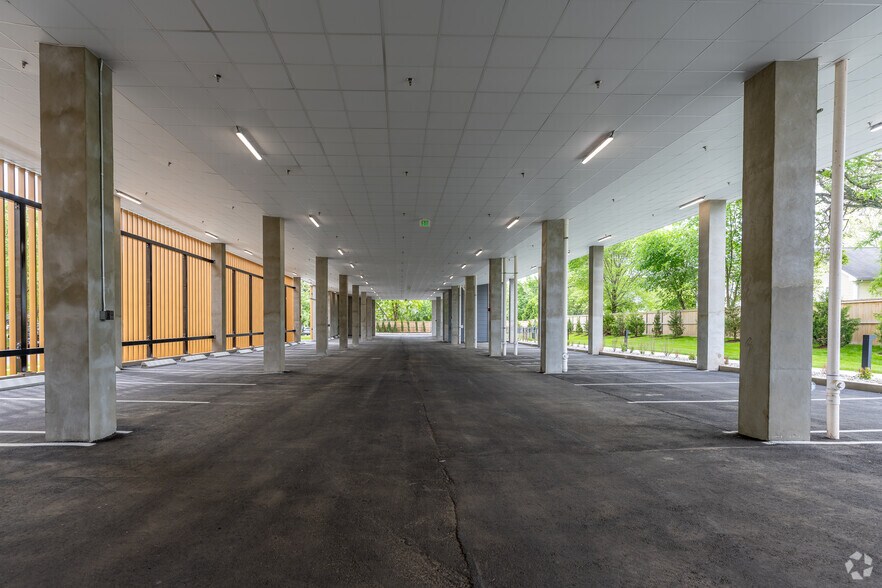 More Photos Of 222 Canal St, New Haven Apartments For Lease