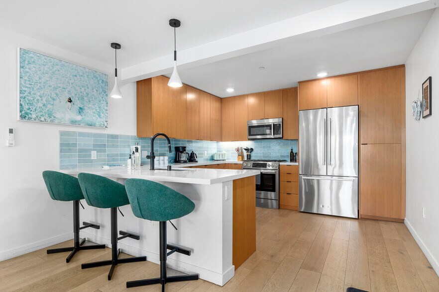 More Photos Of 208-210 Capitola Ave, Capitola Storefront Retail Residential For Sale