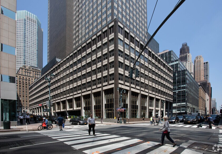 More Photos Of 480 Lexington Ave, New York Office For Lease