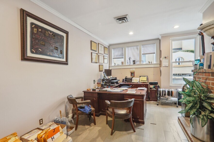 More Photos Of 741 Piedmont Ave NE, Atlanta Office For Sale