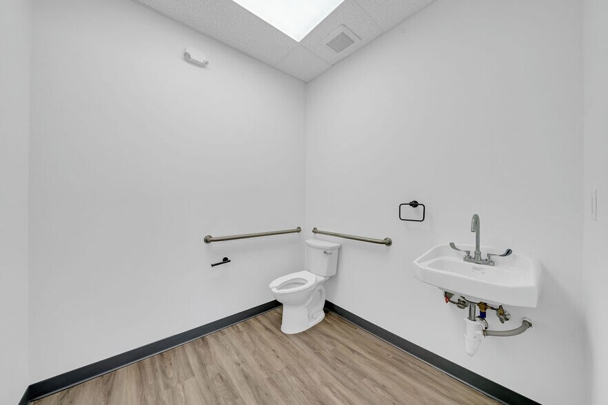 More Photos Of 4503 N Stahl Park, San Antonio Unknown For Lease
