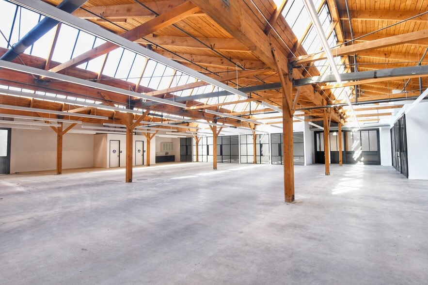 More Photos Of 1651 S Central Ave, Glendale Warehouse For Lease