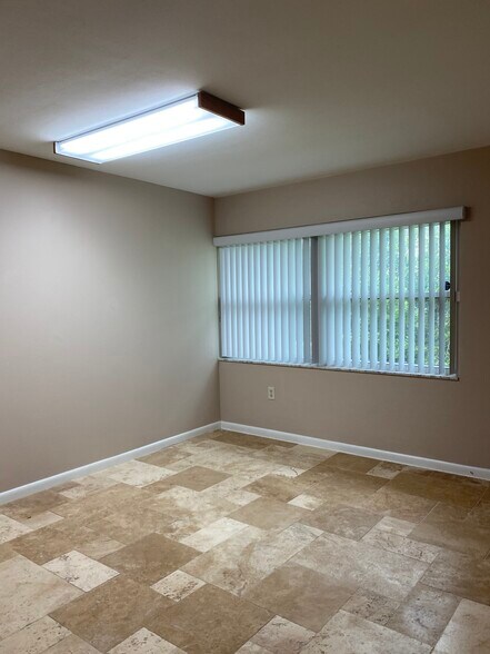 More Photos Of 101 E Faith Ter, Maitland Office For Sale