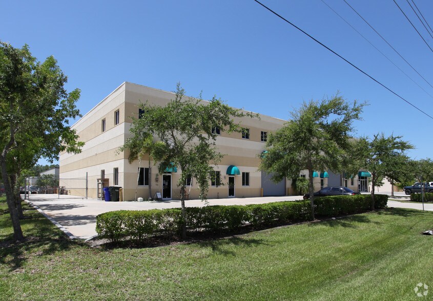 More Photos Of 10951 Harmony Park Dr, Bonita Springs Warehouse For Lease