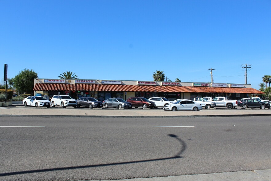 More Photos Of 305-321 N Ash St, Escondido Storefront For Lease