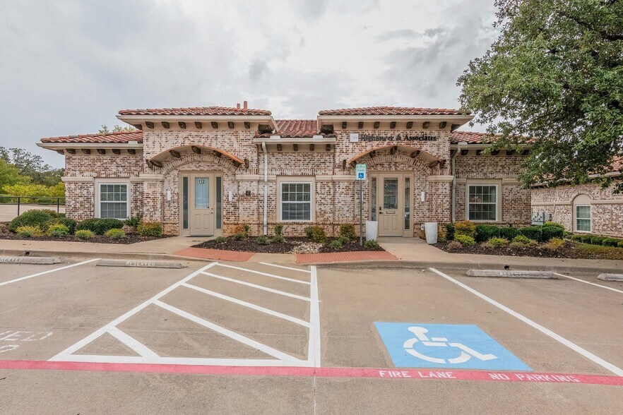 More Photos Of 270 Miron Dr, Southlake Office For Lease