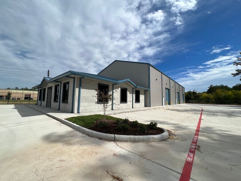 More Photos Of 18630 Intercontinental Crossing Dr, Houston Warehouse For Lease