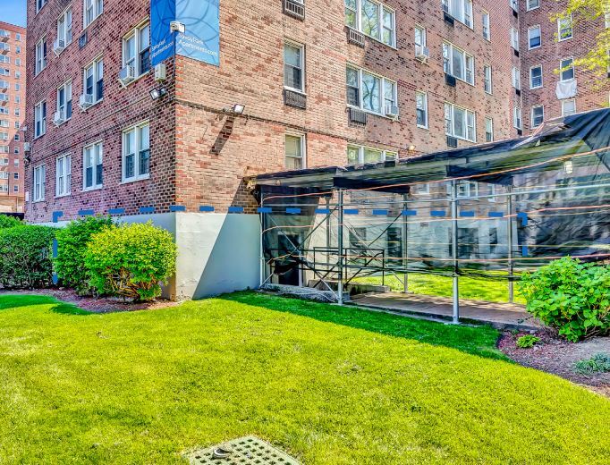 Primary Photo Of 630 Lenox Ave, New York Apartments For Lease