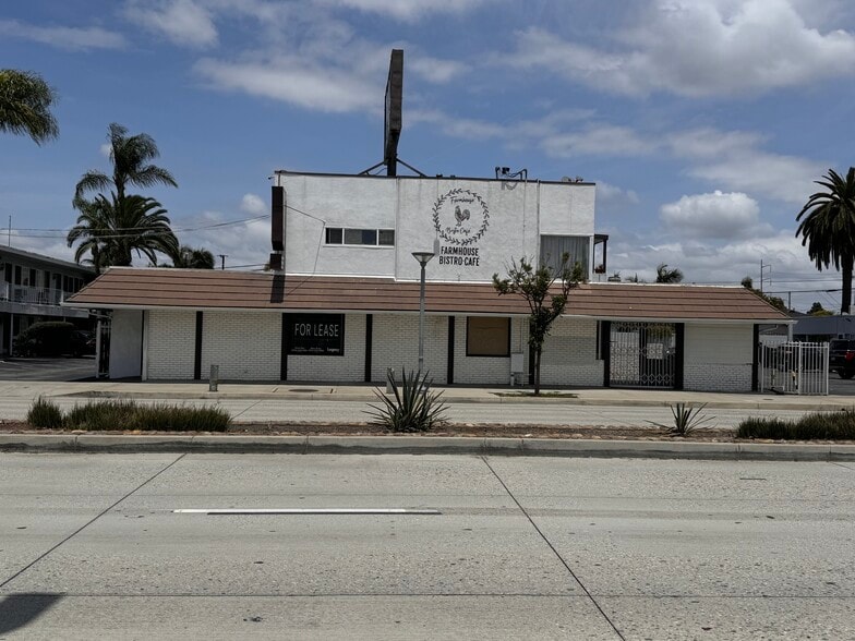More Photos Of 4843 W Century Blvd, Inglewood Restaurant For Lease