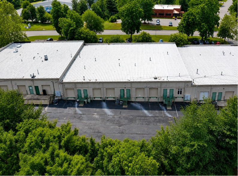 More Photos Of 130 Seaboard Ln, Franklin Flex For Sale