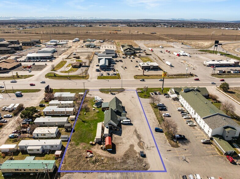 More Photos Of 6410 Jackrabbit Ln, Belgrade Storefront For Sale