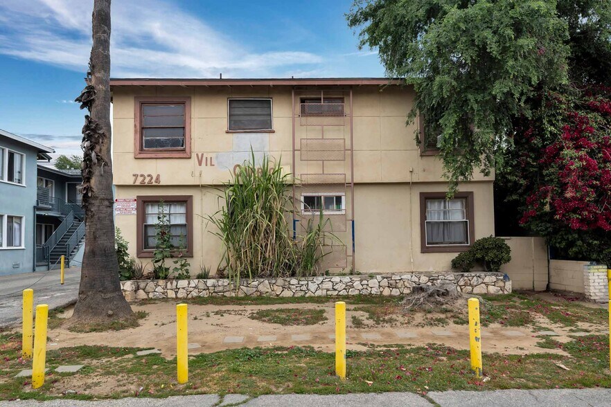 More Photos Of 7224 Hazeltine Ave, Van Nuys Apartments For Sale