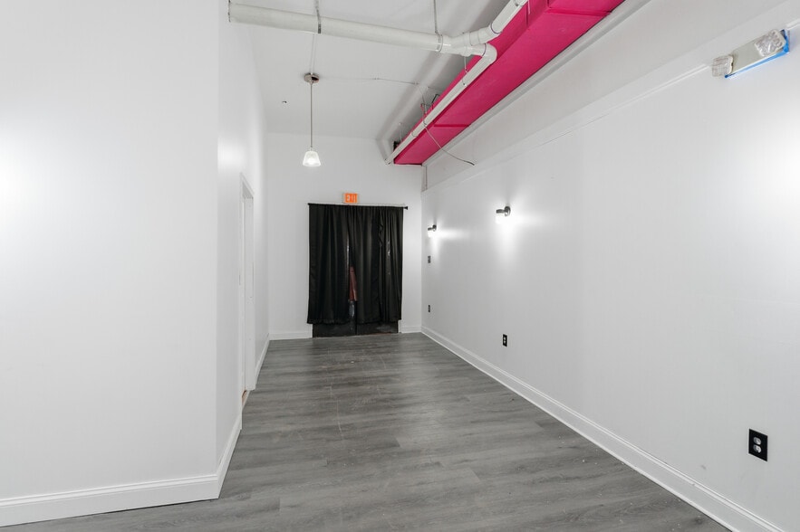More Photos Of 522 Market st, Chester General Retail For Lease