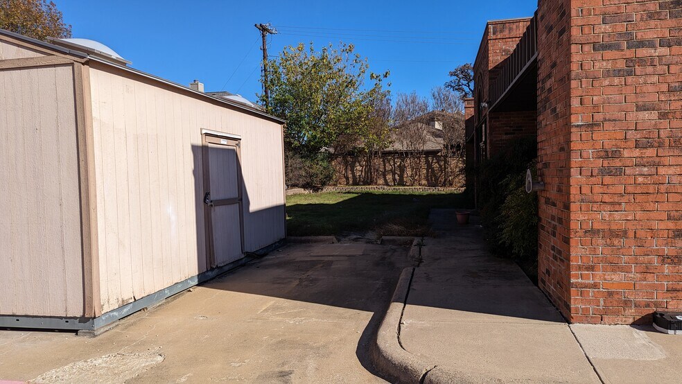 More Photos Of 315 Harwood Rd, Bedford Loft Creative Space For Lease