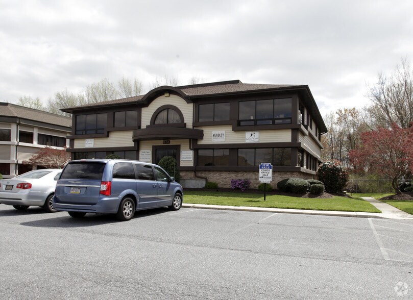 More Photos Of 838 Walker Sq, Dover Office For Sale